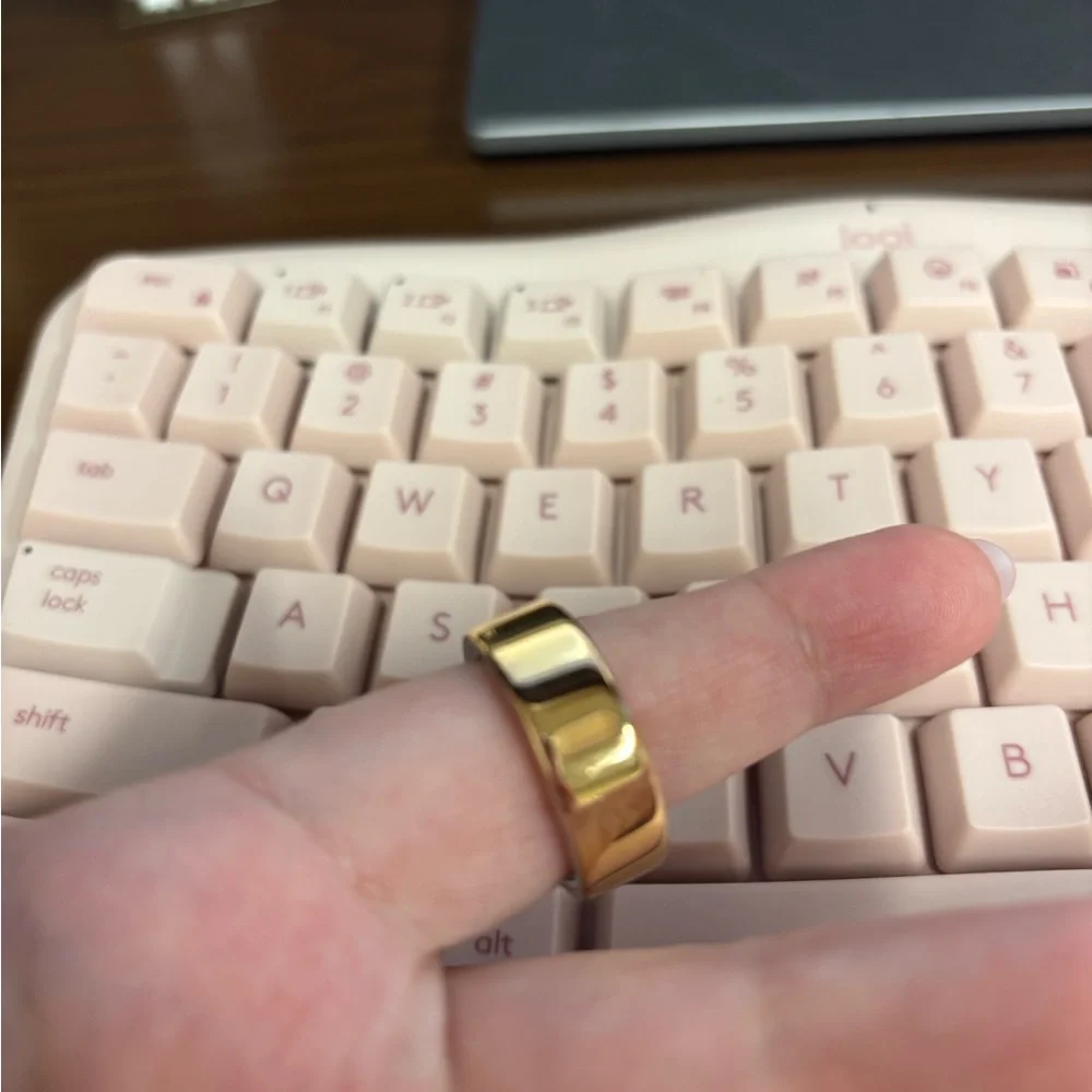 Oura reposhing this